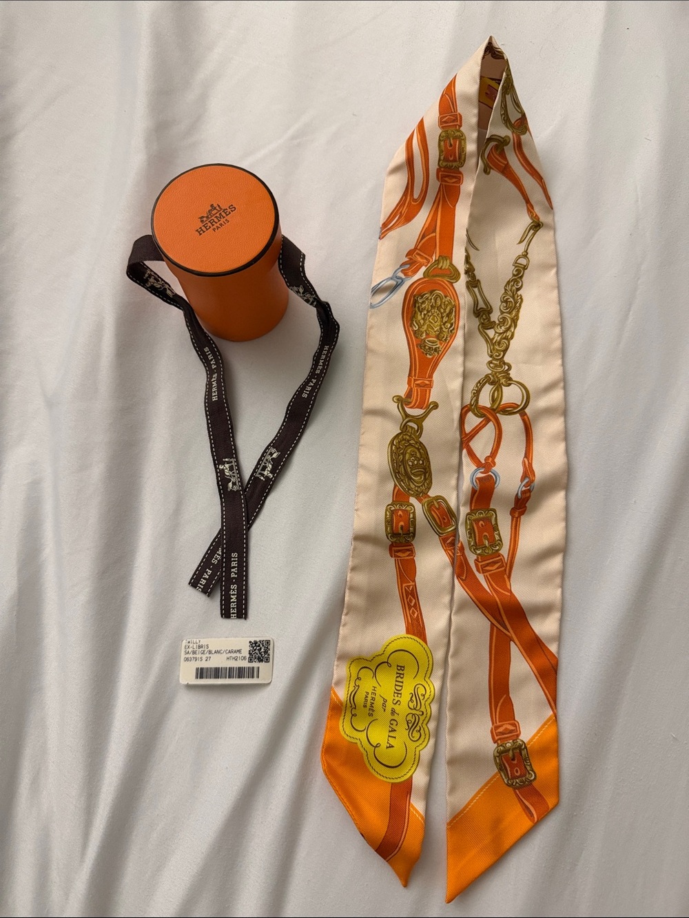 Authentic Hermès Double-Sided Twilly Silk Scarf in Cream & Orange